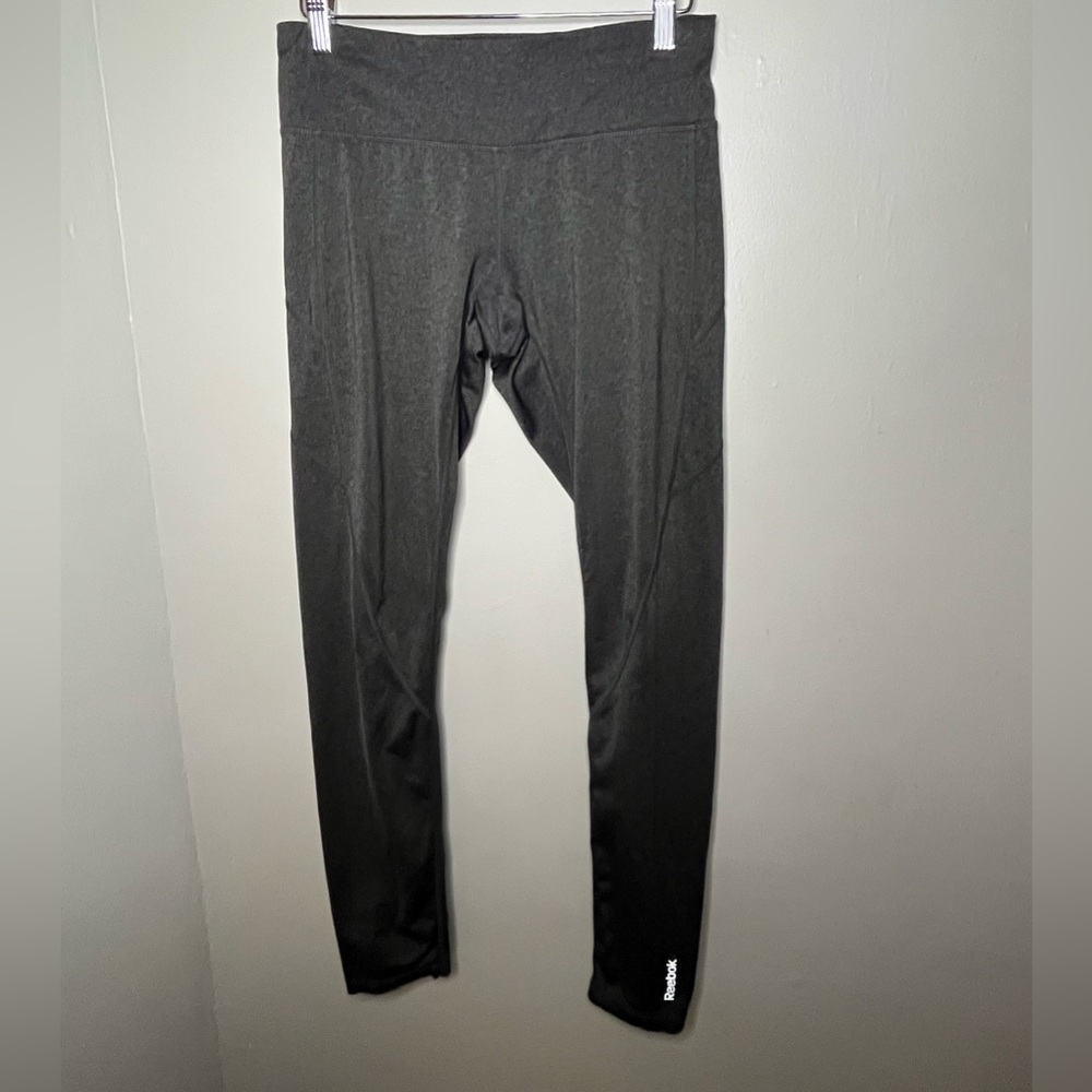 Reebok Gray 7/8 Ankle Length Leggings Women’s Size Small 28 In Waist
